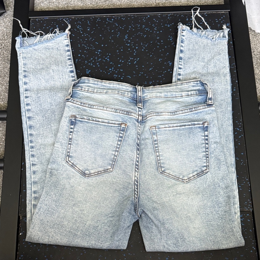 Wild Fable Light Blue Button-Up Cropped Jeans - Picture 4 of 4